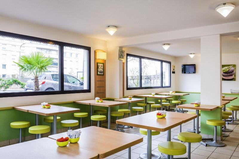 Ibis Budget Versailles Coignieres Exterior photo