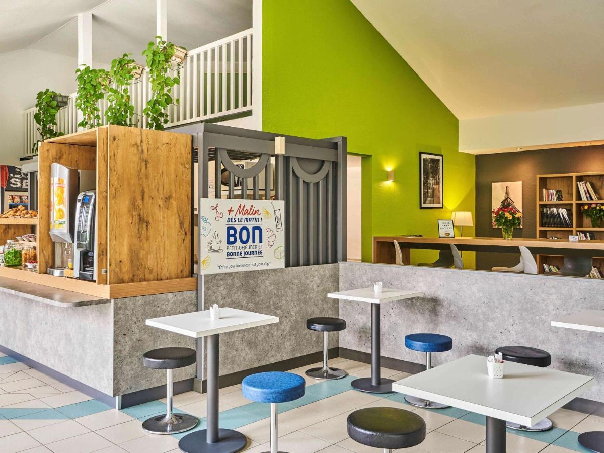 Ibis Budget Versailles Coignieres Exterior photo
