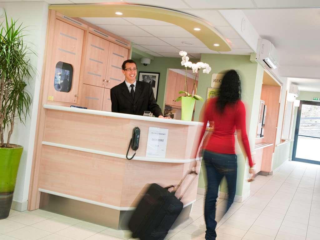 Ibis Budget Versailles Coignieres Facilities photo